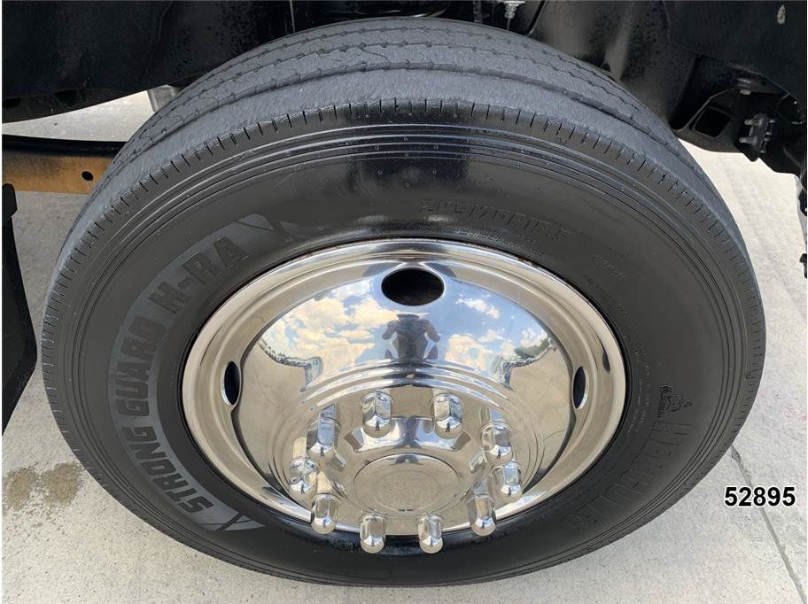 Used 2022 Ford F550 4x4 Regular Cab Super Duty image 23