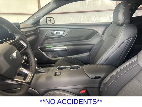 Certified 2026 Ford Mustang Coupe RWD image 11