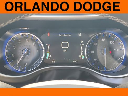 New 2026 Chrysler Pacifica Select image 14