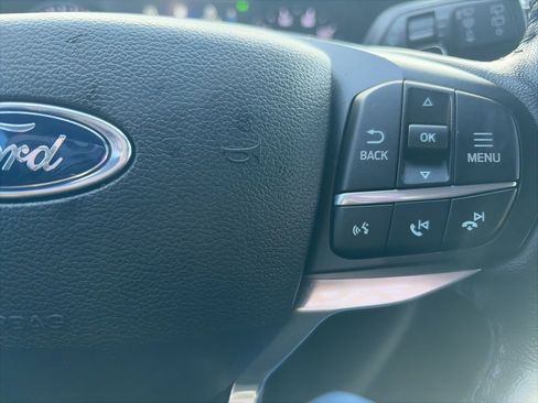 Used 2020 Ford Explorer Limited image 19