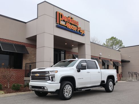 Used 2023 Chevrolet Silverado 2500 High Country w/ Technology Package image 45