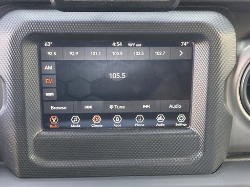 Used 2019 Jeep Wrangler Sport S image 23