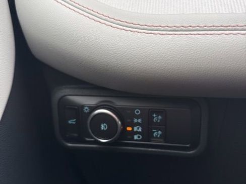 New 2026 Ford Explorer Active w/ Active Comfort Package image 15