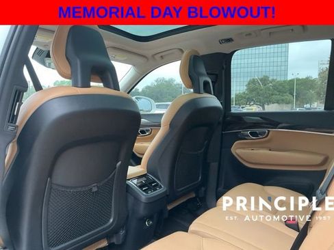 Used 2016 Volvo XC90 T6 Momentum w/ Momentum Plus Package AWD/4WD image 31