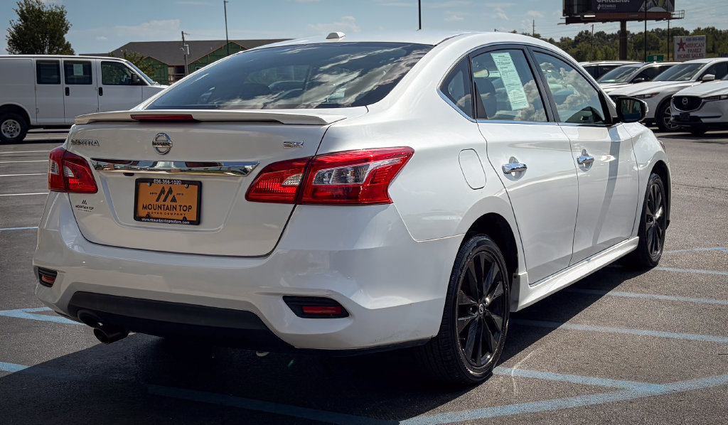 Used 2017 Nissan Sentra SR FWD image 27