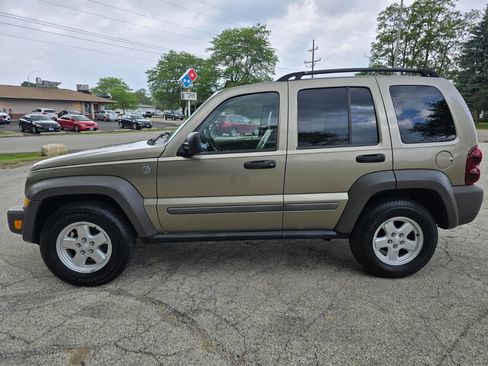 Used 2006 Jeep Liberty Sport AWD/4WD image 5