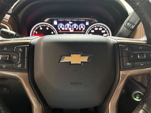 Used 2022 Chevrolet Silverado 2500 High Country w/ Z71 Off-Road Package AWD/4WD image 15