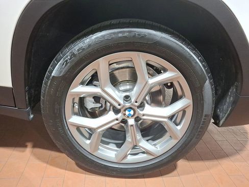 Used 2023 BMW X4 xDrive30i w/ Premium Package image 6