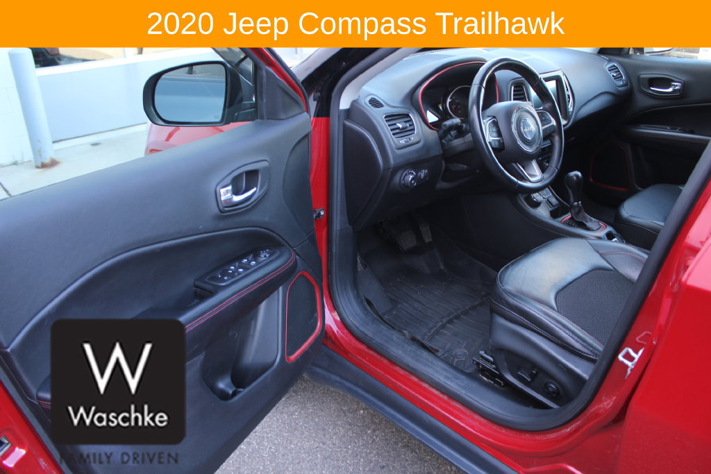 Used 2020 Jeep Compass Trailhawk w/ Popular Equipment Group AWD/4WD image 15