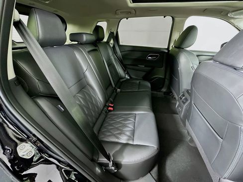 New 2026 Nissan Rogue Platinum AWD/4WD image 36