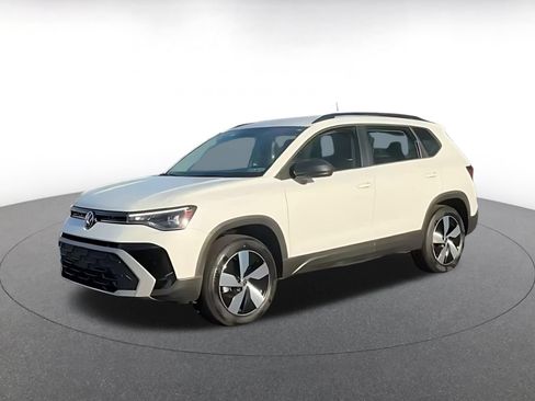 Used 2026 Volkswagen Taos S AWD/4WD image 9