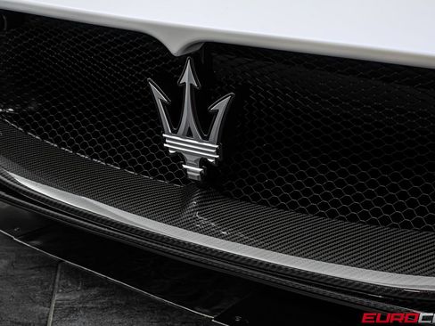 Used 2023 Maserati MC20 Spyder RWD image 17