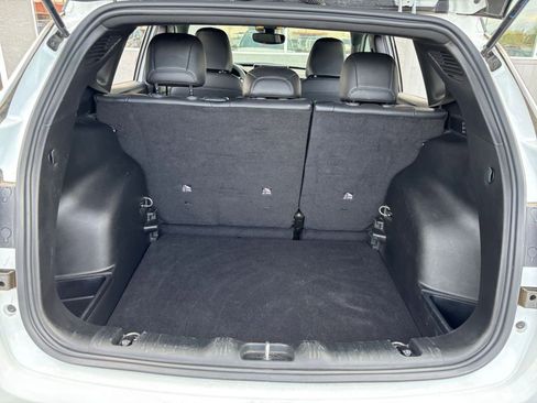 Used 2025 Jeep Compass Limited image 32