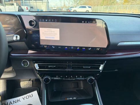 New 2026 Chevrolet Traverse Z71 w/ Driver Confidence Package image 24