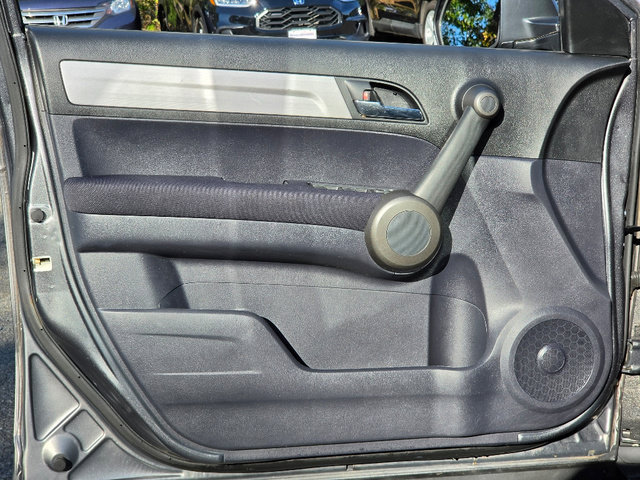 Used 2011 Honda CR-V LX image 16