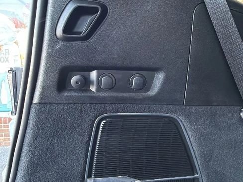 Used 2022 Jeep Grand Wagoneer Series III image 18