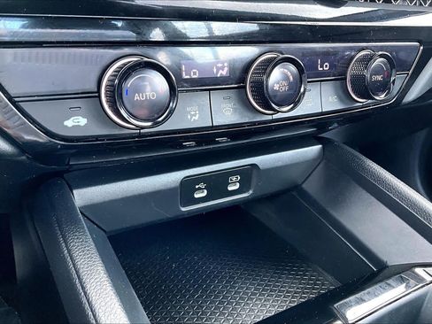 Used 2024 Honda Accord Sport image 34