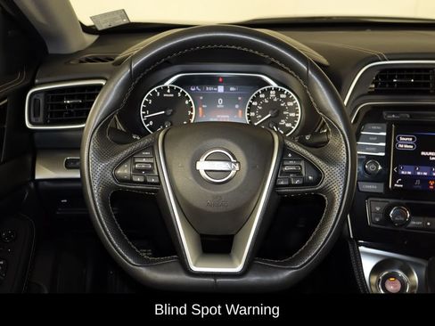 Used 2023 Nissan Maxima SV w/ Floor Mat Group FWD image 7