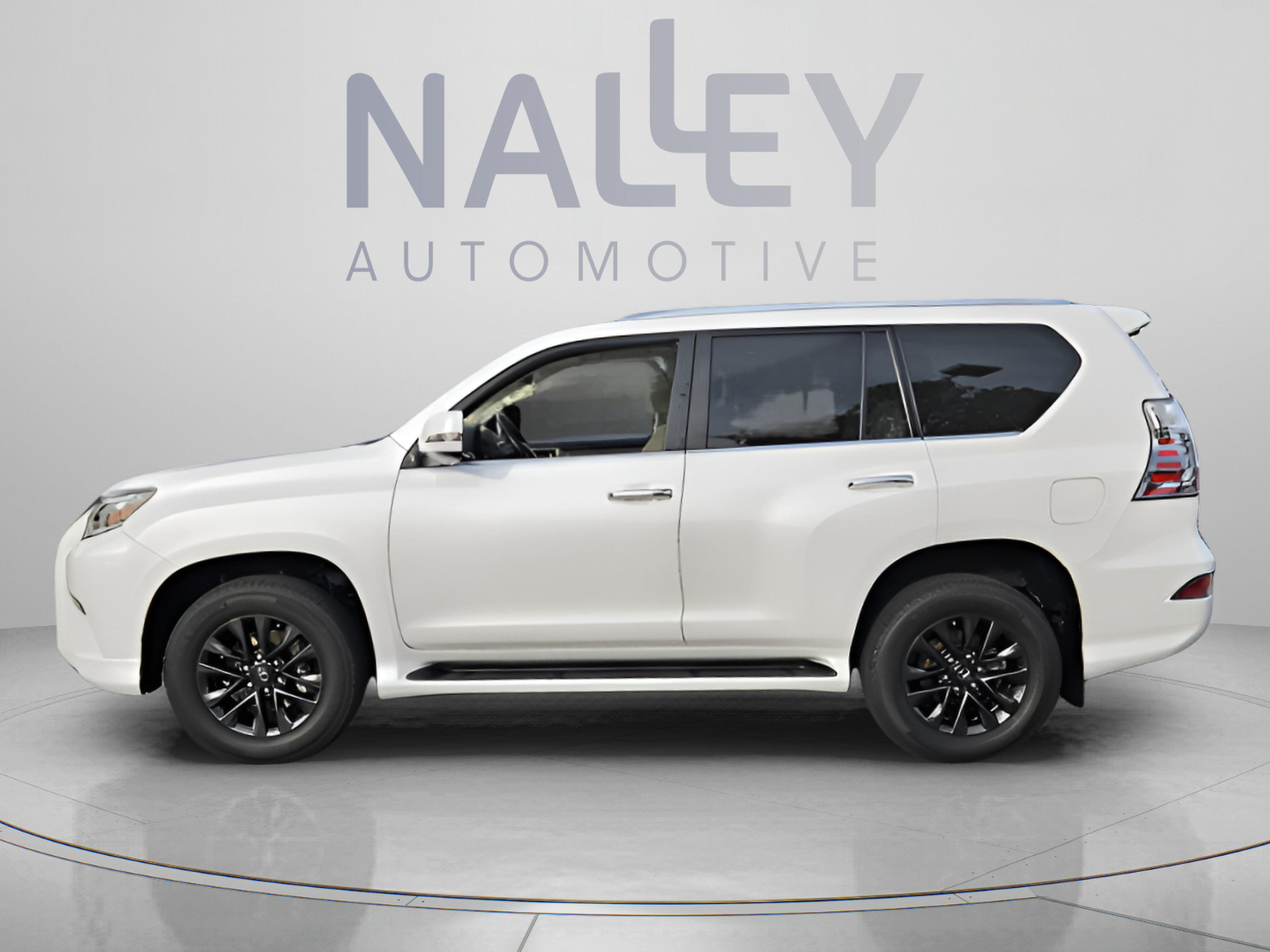 Used 2020 Lexus GX 460 Premium w/ Premium Package AWD/4WD image 2