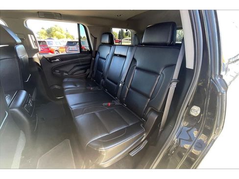 Used 2018 GMC Yukon SLT image 27