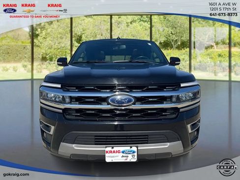 Used 2024 Ford Expedition Limited AWD/4WD image 2