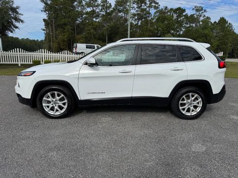 Used 2015 Jeep Cherokee Latitude w/ Cold Weather Group image 3