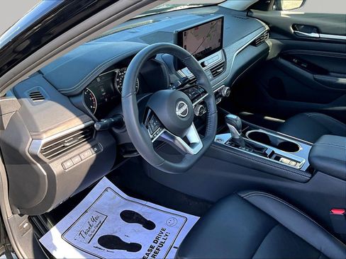 Used 2023 Nissan Altima 2.5 SL AWD/4WD image 17