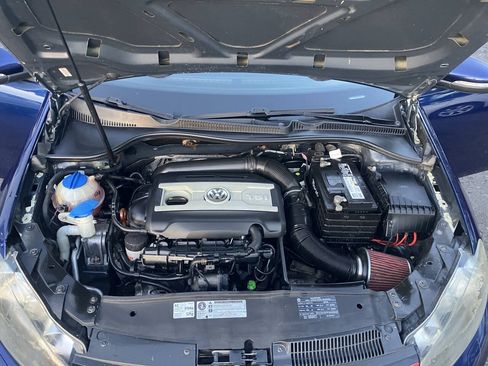 Used 2011 Volkswagen GTI 2-Door FWD image 32