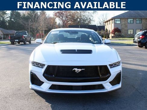 Used 2025 Ford Mustang GT image 3