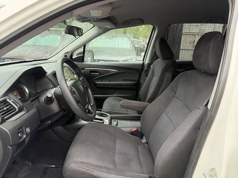 Used 2018 Honda Pilot EX image 11