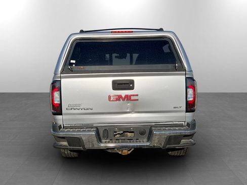 Used 2016 GMC Canyon SLT w/ Driver Alert Package image 8