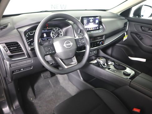 New 2026 Nissan Rogue S image 9