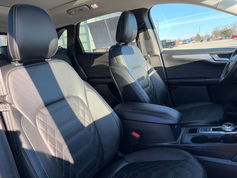 Used 2024 Ford Escape Platinum w/ Premium Technology Package image 12