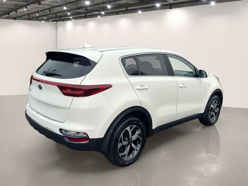Used 2020 Kia Sportage LX AWD/4WD image 7