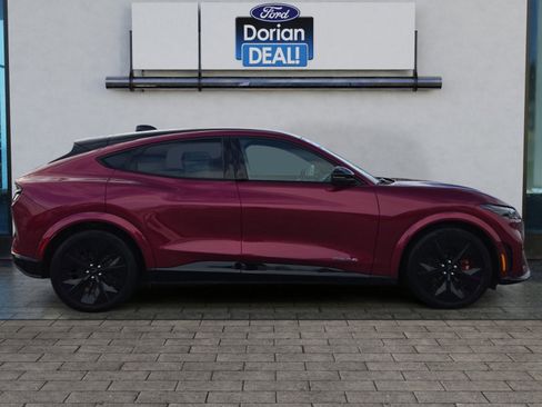 Certified 2025 Ford Mustang Mach-E GT image 2