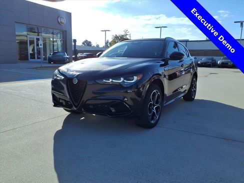 New 2025 Alfa Romeo Stelvio Sprint w/ Veloce Package image 2