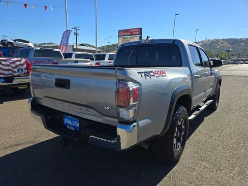 Used 2021 Toyota Tacoma TRD Off-Road AWD/4WD image 5