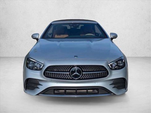 Used 2023 Mercedes-Benz E 450 Cabriolet image 2