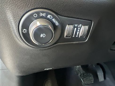 Used 2023 Jeep Compass High Altitude AWD/4WD image 52