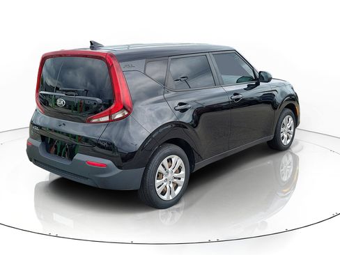 Used 2020 Kia Soul LX FWD image 3