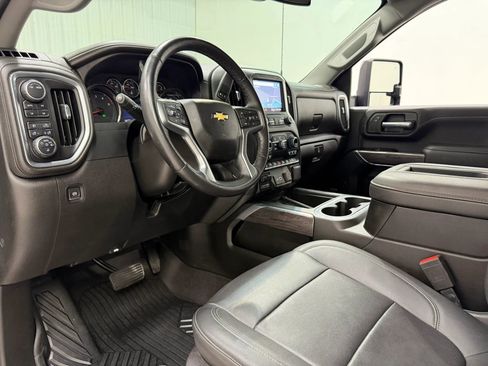 Used 2022 Chevrolet Silverado 2500 LTZ w/ LTZ Plus Package image 12