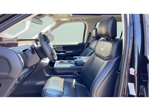 Used 2025 Ford Expedition Max Platinum AWD/4WD image 10