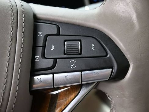 Used 2023 Cadillac Escalade ESV Sport Platinum w/ LPO, ONYX Package AWD/4WD image 37