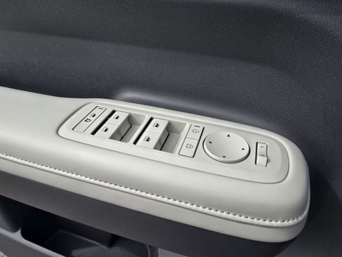 Used 2025 Hyundai Santa Fe SEL image 17