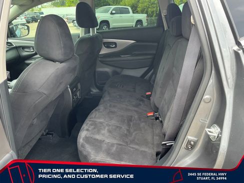 Used 2022 Nissan Murano S FWD image 11