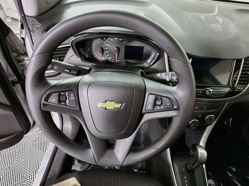 Used 2018 Chevrolet Trax LT FWD image 19