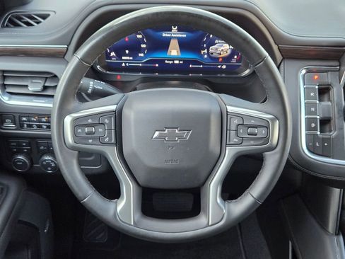 Used 2023 Chevrolet Tahoe Z71 w/ Luxury Package image 15