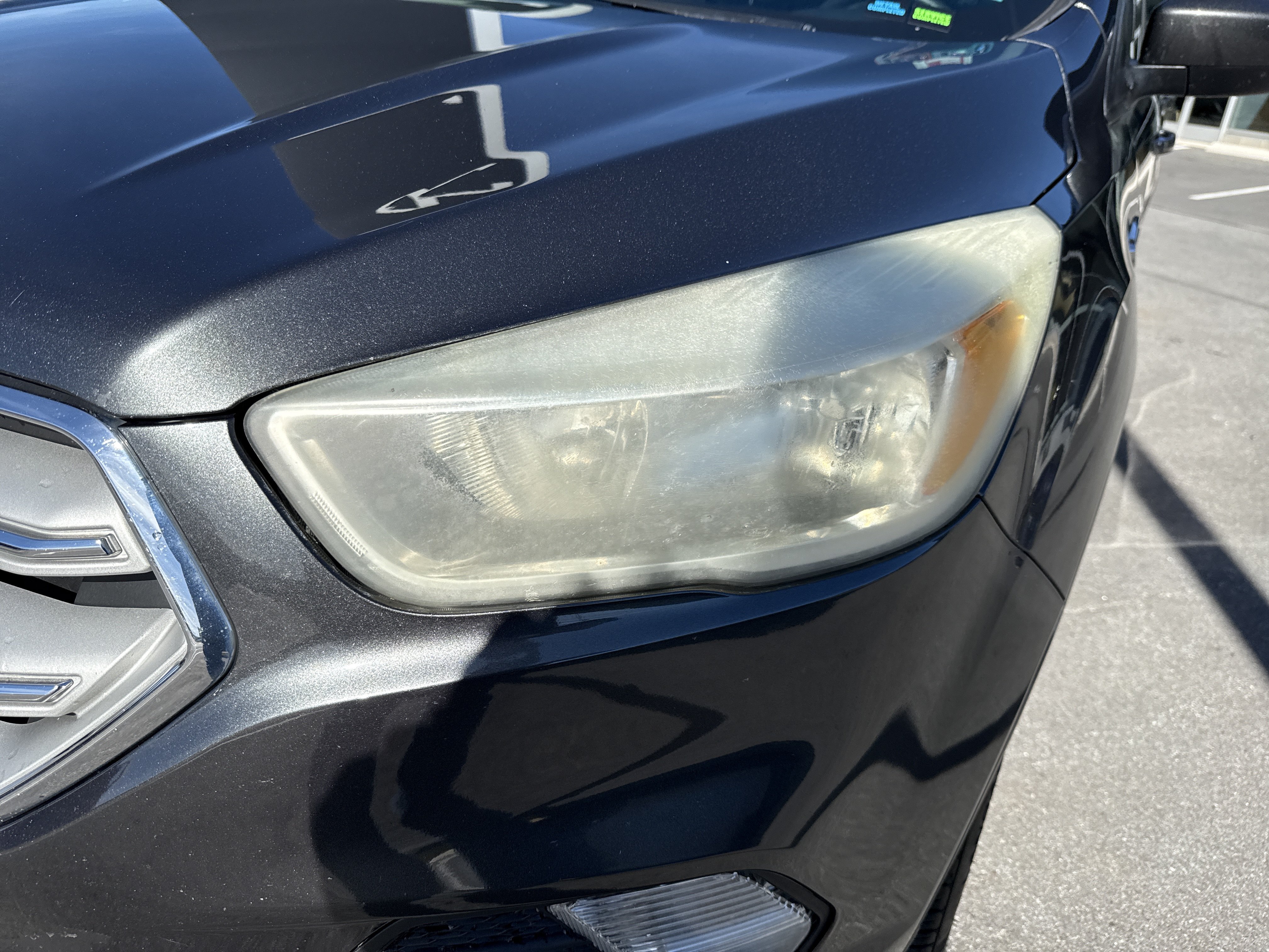 Used 2018 Ford Escape SE w/ Ford Safe & Smart Package AWD/4WD image 10