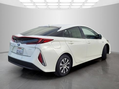 Used 2020 Toyota Prius Prime XLE w/ Carpet Mat Package FWD image 5