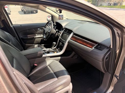 Used 2014 Ford Edge Limited w/ Driver Entry Package AWD/4WD image 10